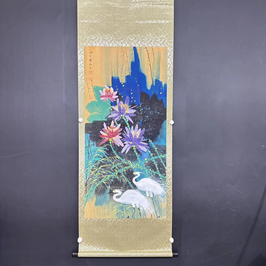 

Чистая ручная роспись Чжунтан от Ван Юнга с цветами и птицами.