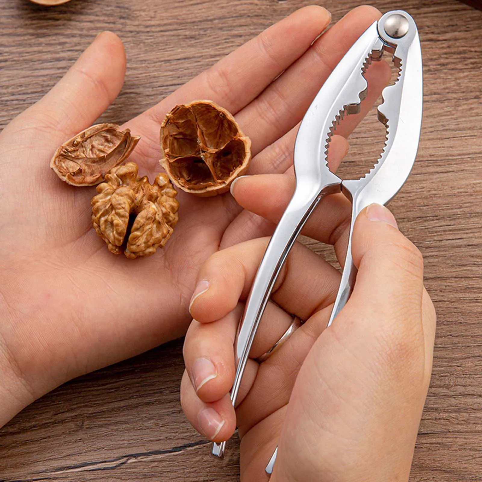 1Pcs/lot New Style Multifunctional Nut Cracker Tool Nut Sheller Walnut Clip Convenient to User for Pecans Almonds Brazil Nuts view 3