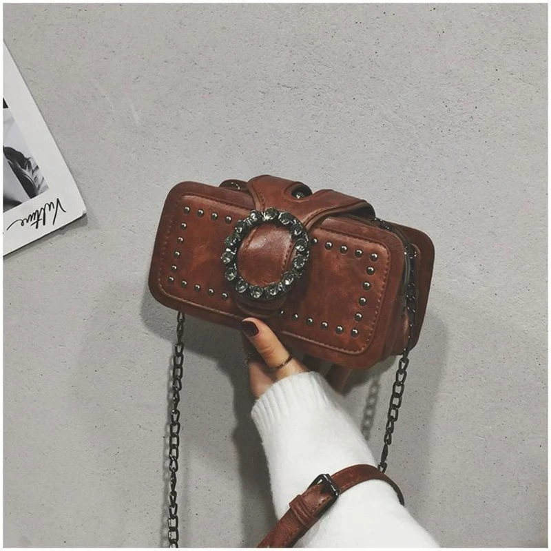 

New Mini Chain Bag 2026 Bags Trendy Personalized Shoulder Package Messenger Bag with Diamonds European and American Retro Bags