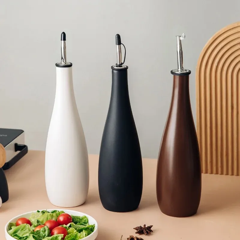 Ceramic Oil Pot, Household Seasoning Bottle, Olive Oil, Vinegar, Dispenser, Kitchen Organizer and Storage Container650ml