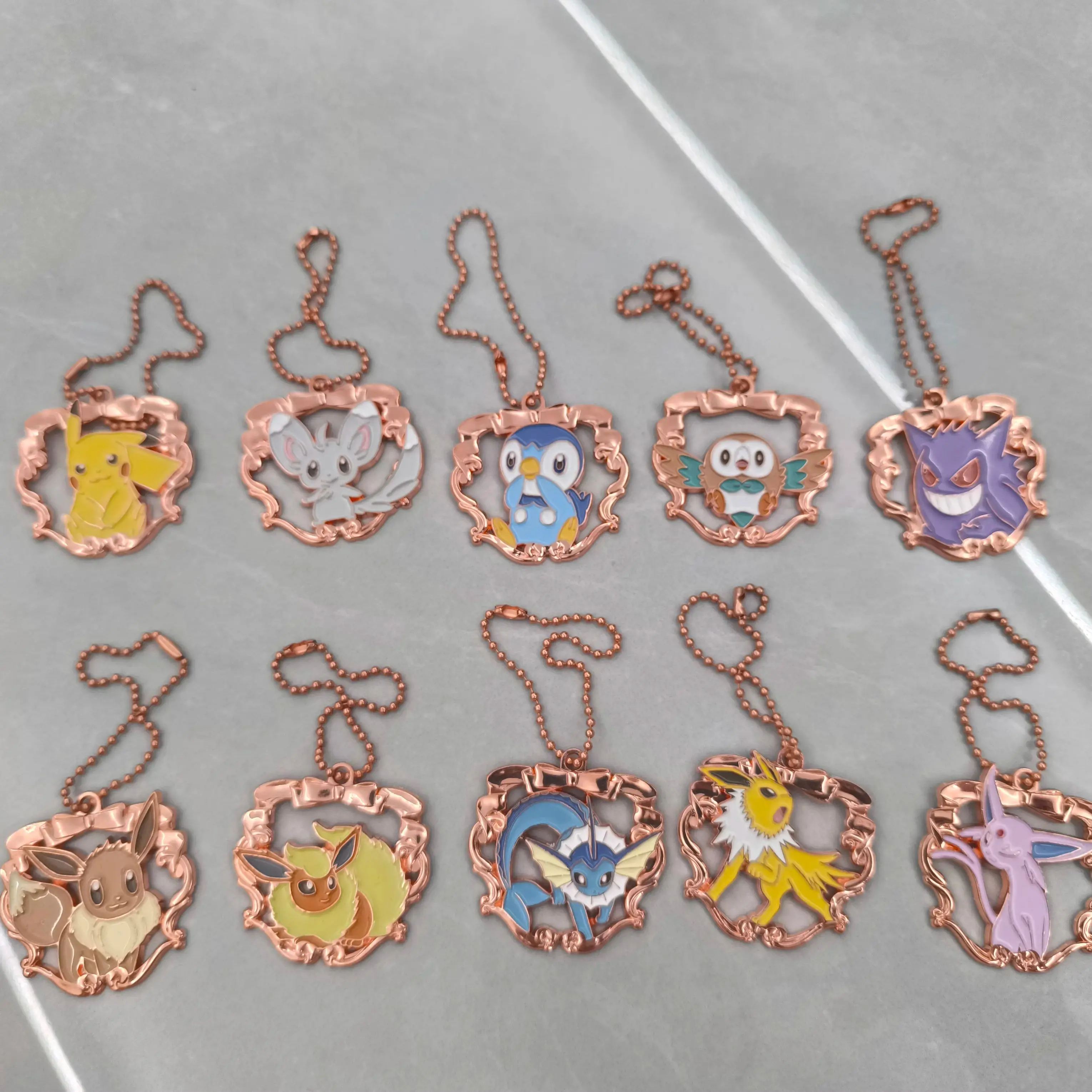 Gantungan Kunci Figur Pokemon Jepang Lucu Kawaii Pikachu Mew Eeveelution Model Bola Anime Hadiah Mainan Barang Apresiasi