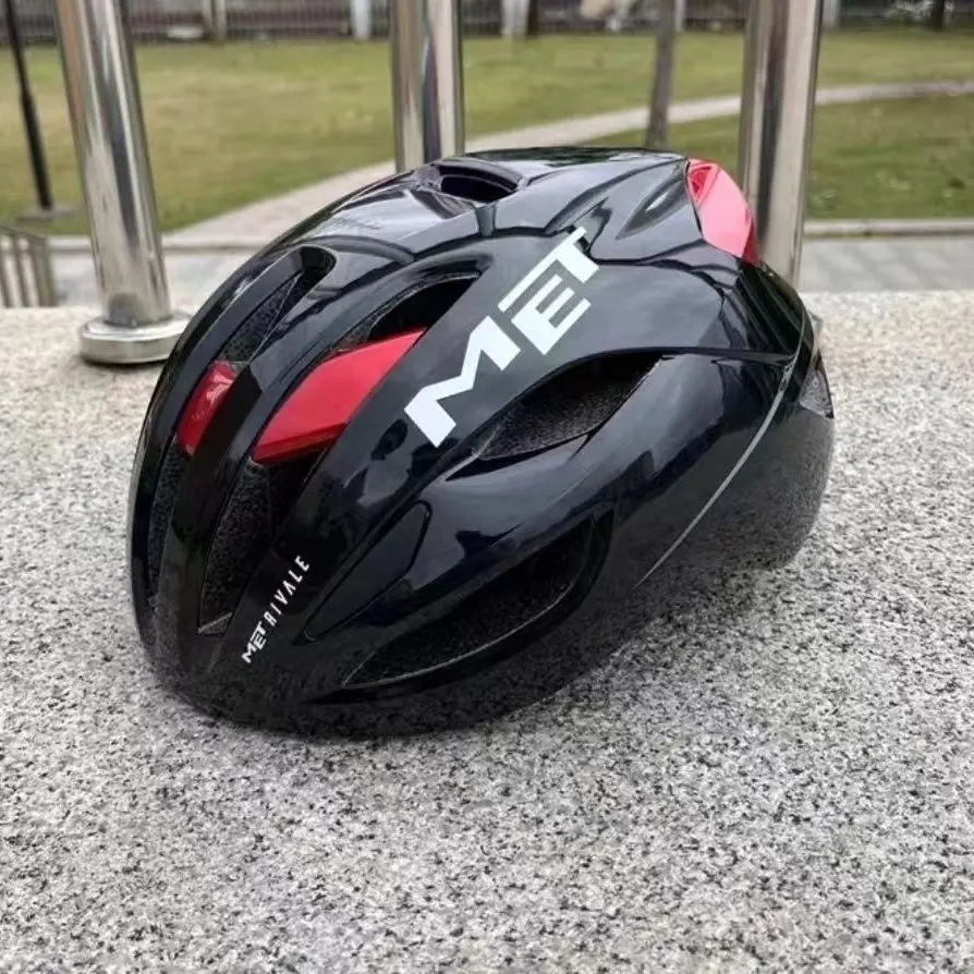 

Unisex Road Cycling Helmet: Ultra-Lightweight Mountain/Road Aerodynamic Safety Helmet for Cycling