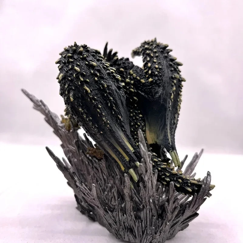 Nergigante Elder Dragon Standbeeld PVC Figure Model Collection Toy