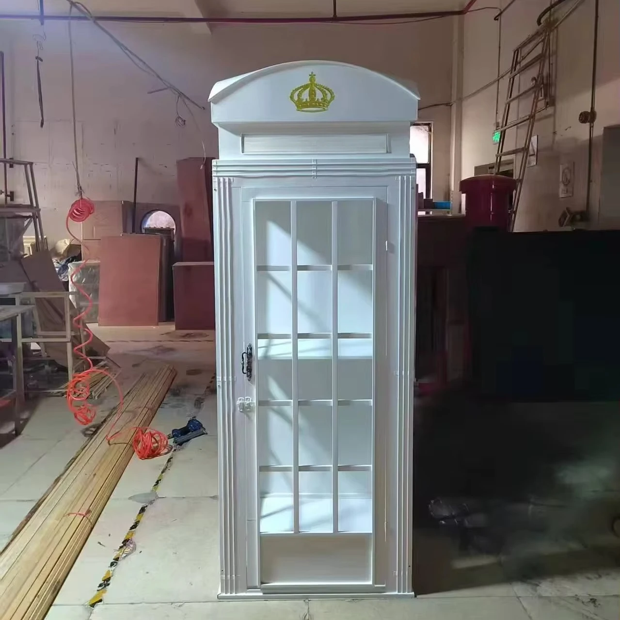 Antique Outdoor London British White Red Metal Phone Booth Phone Booth Wedding Theme Party Decorations