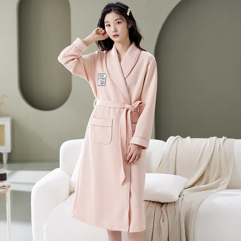 Three-Layers Cotton Women Bathrobes Thin Quilted Robe V Neck Long Dressing Gown Bride Bath Robe Kimono Warm Female Bathrobe Coat