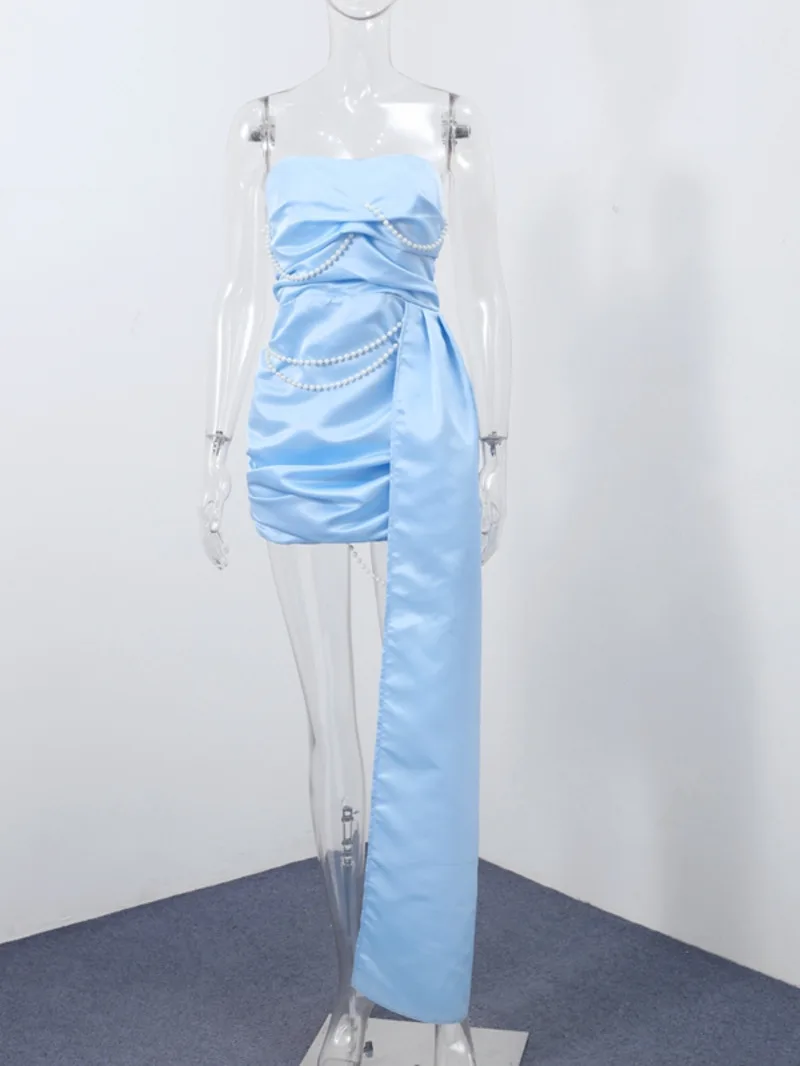 Elegancka Sukienka Bez Ramiączek z Satyny z Perłami Damska Seksowna Plisowana Jasnoniebieska Mini Sukienka Bez Pleców Vestidos Letnia Nowa Sukienka Wieczorowa Damska B8SQ