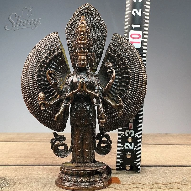 البوذية التبتية أحد عشر وجهًا آلاف المسلحة أفالوكيتيشفارا بوديساتفا تمثال برونزي لعرض العبادة المنزلية