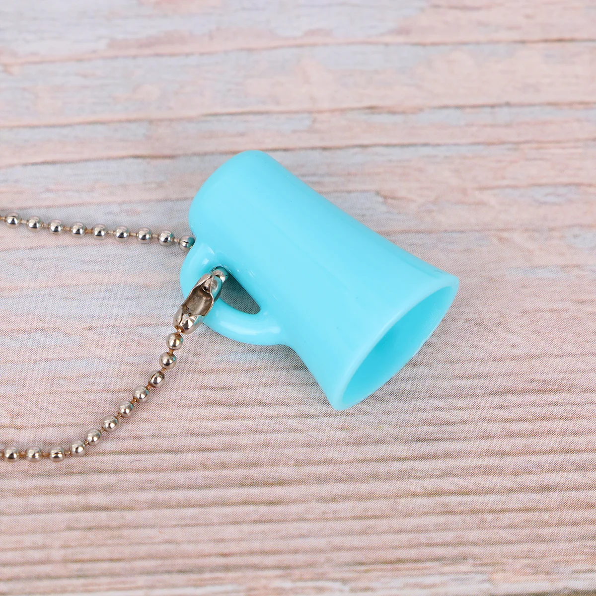 

3.5mm Male to 2 Female Headphone Splitter Adapter Heart-Shaped Lightweight Portable Audio Connector for Shared Listening