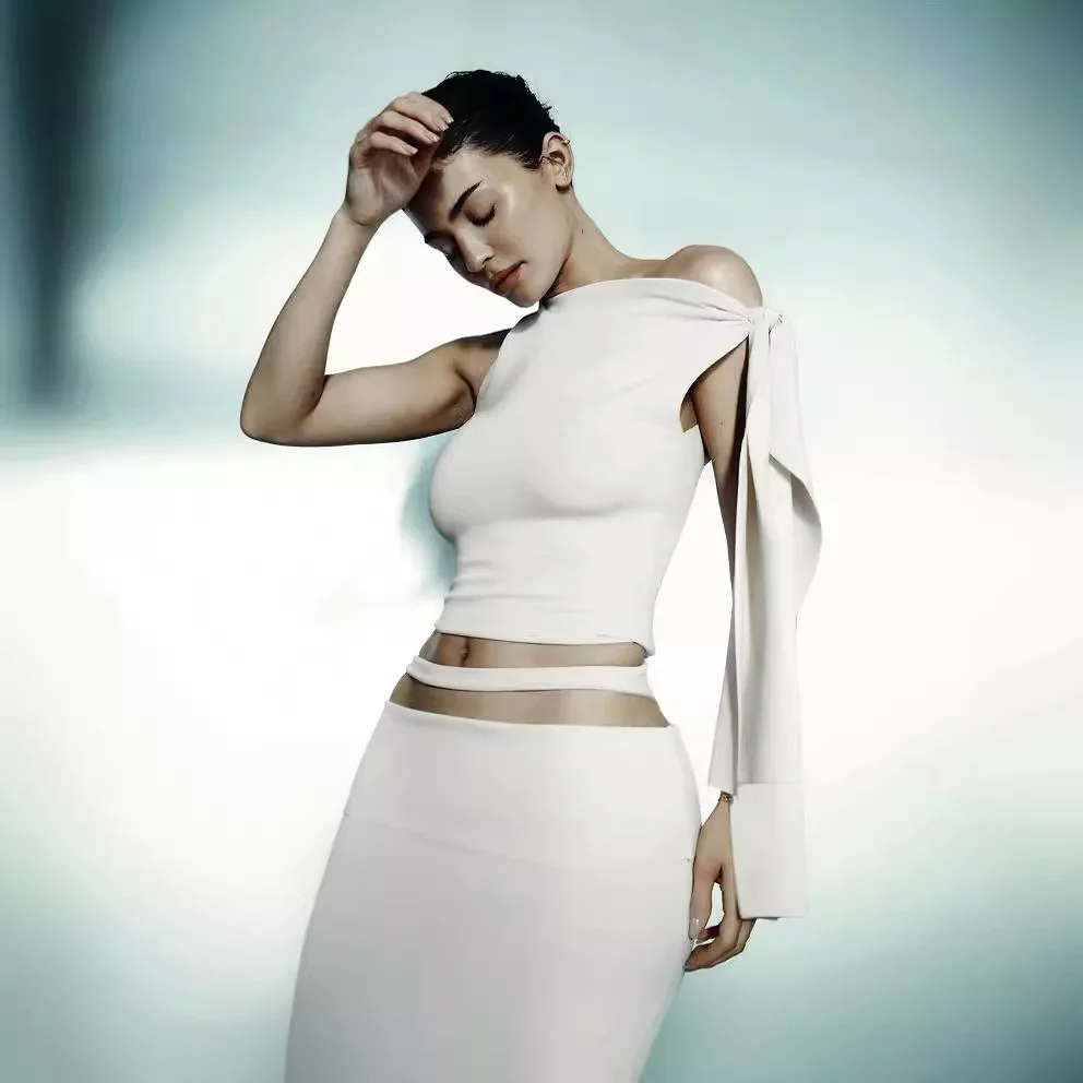 كايلي نفس ~ سترة KHY ذات أكتاف مائلة وحزام غير متماثل رفيعة ومثيرة للنساء