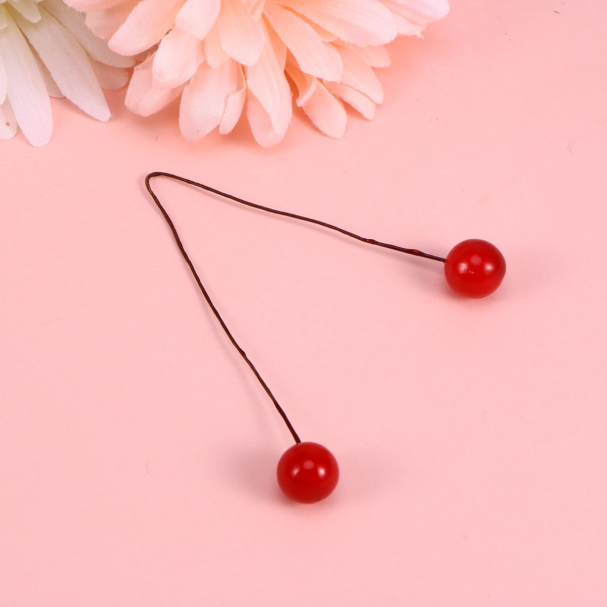 

400 Pcs Artificial Holly Berries Red Christmas Tree Decorations Stimulation Berries for Wreaths Arrangements
