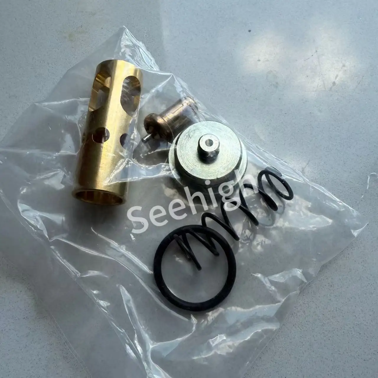 

Original Ingersoll Rand Thermal Valve Core Element 22832885 Aluminum and Metal Air Compressor Spare Part