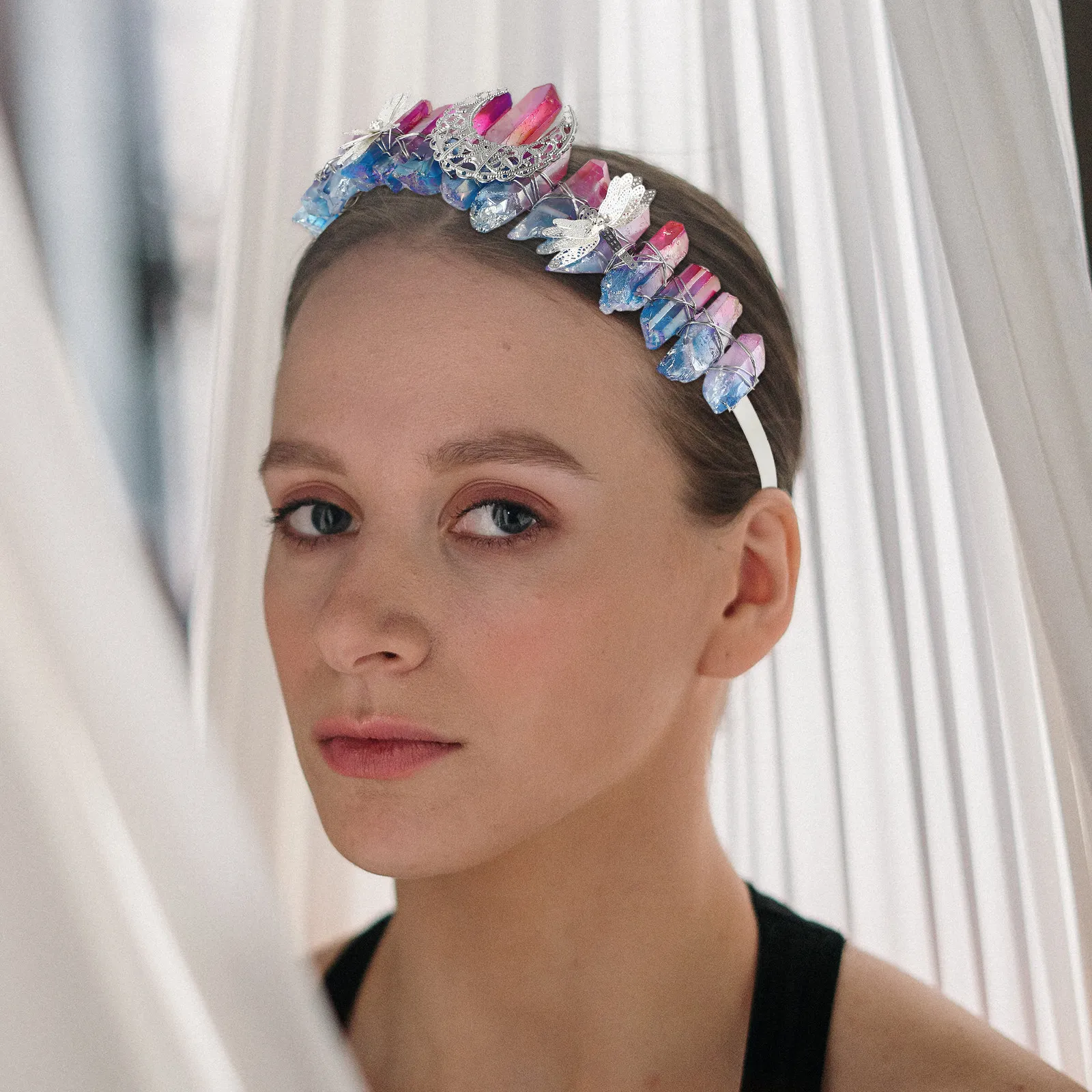 

Creative Crystal Crown Headdress Dragonfly Tiara for Wedding Birthday Party Bride Crown Prop Elegant Comfortable Natural Crystal