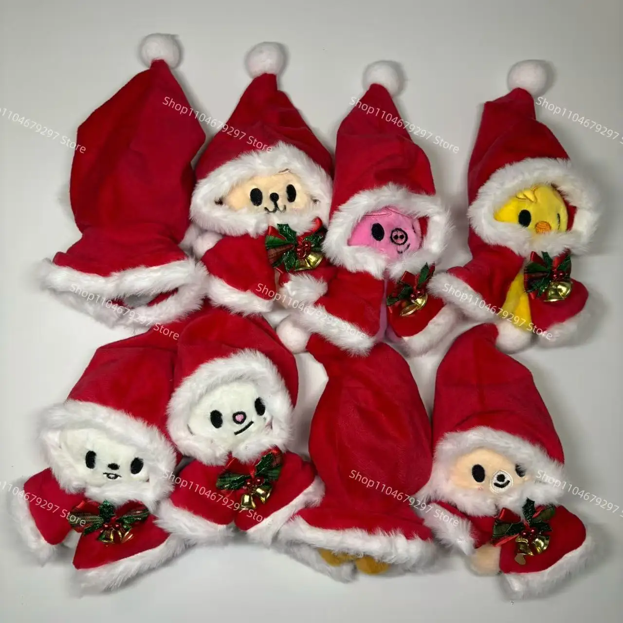 SKZOO Plüsch-Schlüsselanhänger Straykids Schlüsselanhänger Weihnachtsmann Gleiches Plüschtier KPOP Plüschpuppe Kinderspielzeug SKZ Plüschtier Fan Geschenk