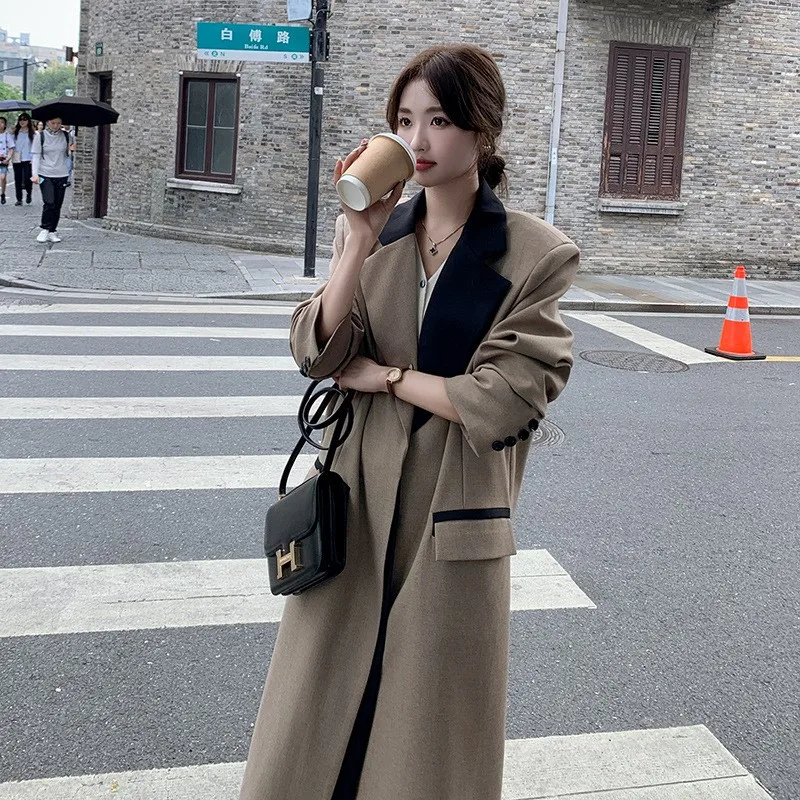 A new youthful versatile and comfortable small suit long designer style trench coat