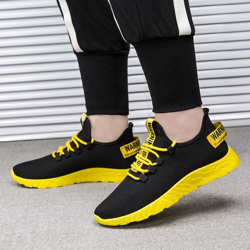 Men\'s lightweight breathable casual sports shoes summer new lace up outdoor anti slip soft sole mesh running shoes male sneakers