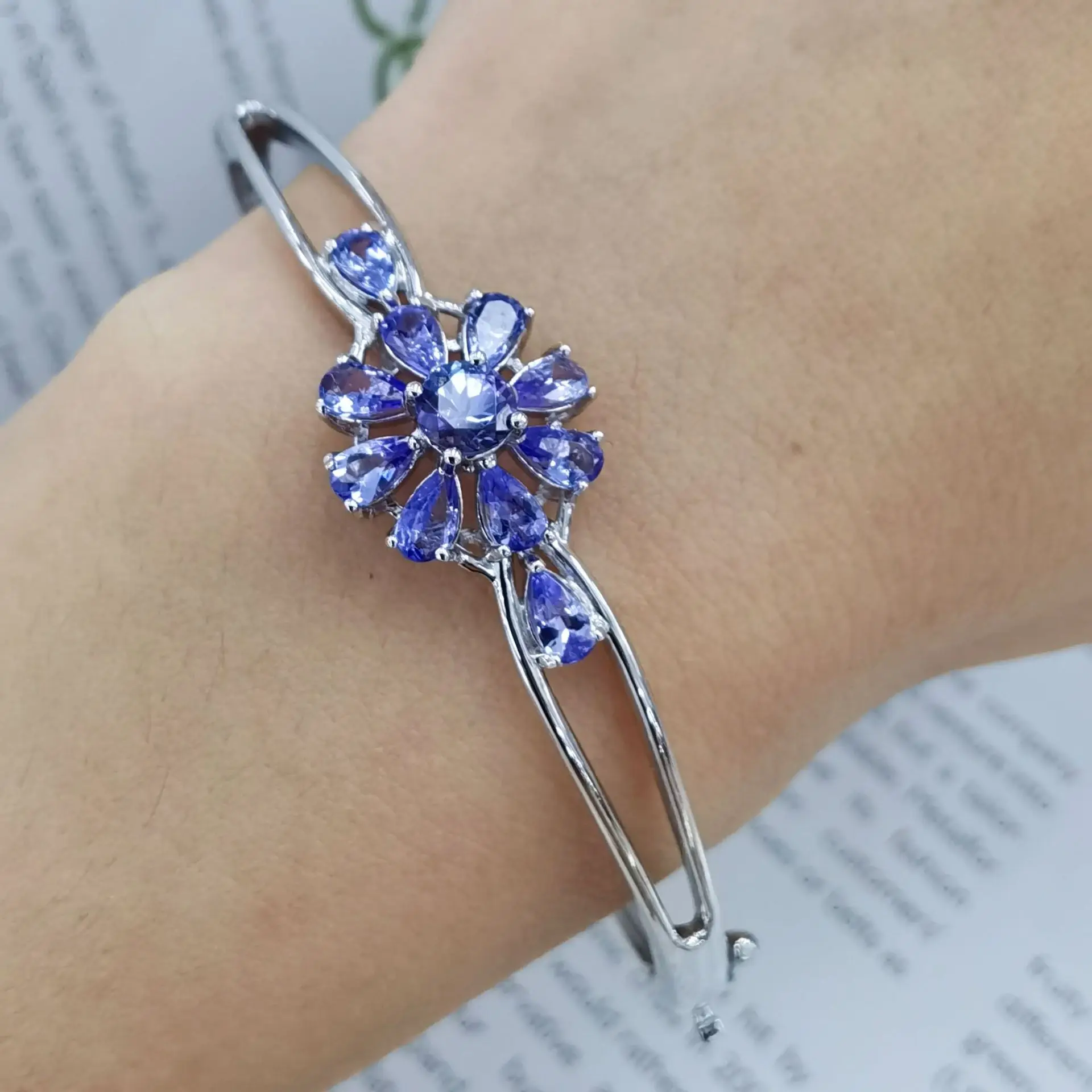 

Браслет из натурального цветка танзанита с покрытием из белого золота, серебряный браслет S925 с цветочным принтом, женские украшения
