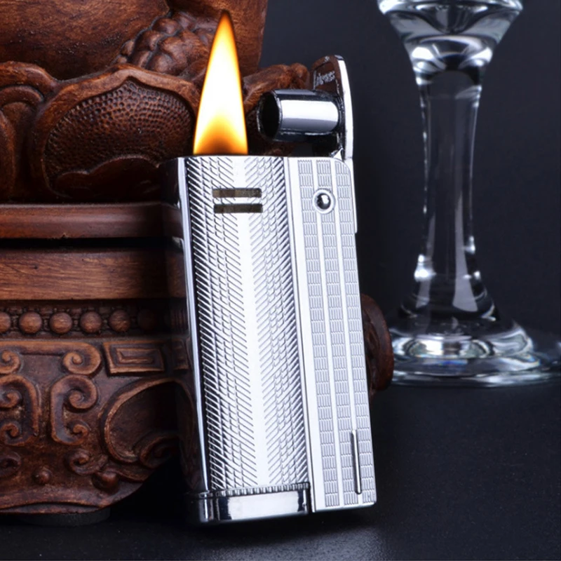 Retro Metal Oil Lighter Creative Vintage Outdoor Kerosene Lighter Refillable Petrol Lighter Men\'s Gadgets