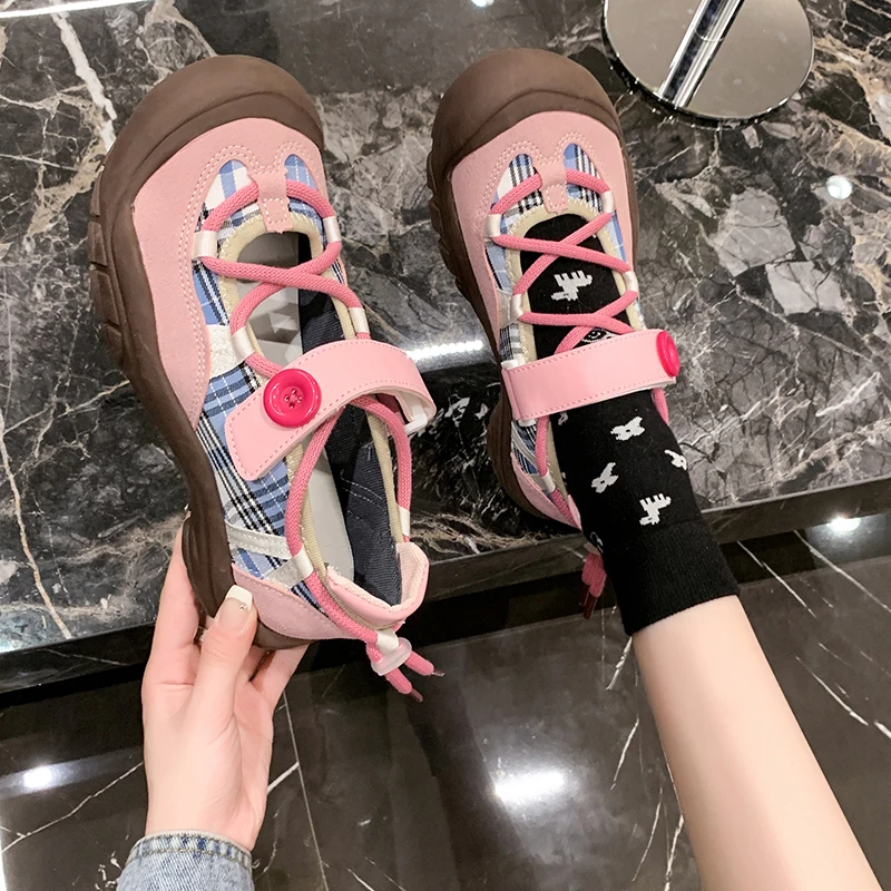 2024 New Thick Bottom Round Head Ugly Girl Summer Design Sense Sports Leisure Mary Jane Single Shoes  sneakers women