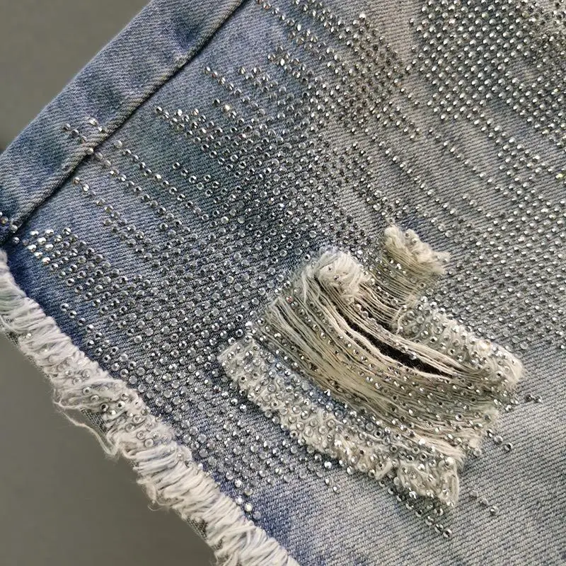 Neue Sommer Frau Denim Shorts weibliche Diamant Perlen Quasten glänzend schick kurze Empire zerrissene Löcher schlanke Shorts Damen Hose q887