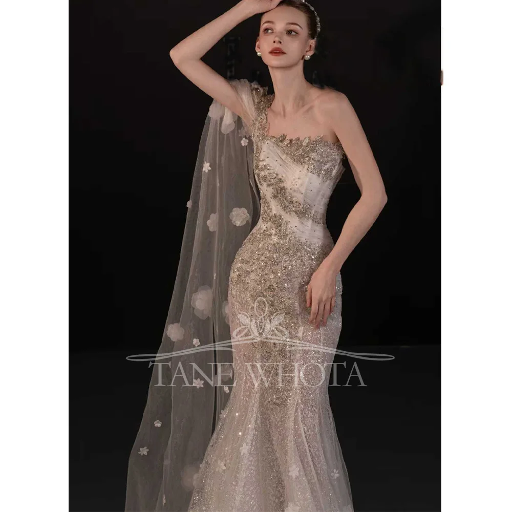 Sexy One-Shoulder Beaded Crystal Sequined Wedding Dress Customized Fit Sheath Gown For Women