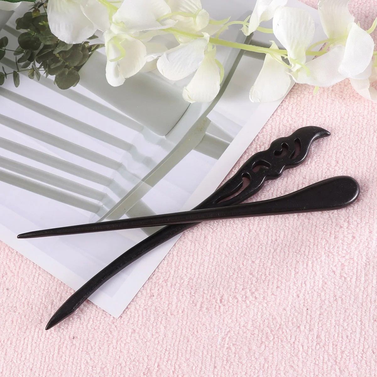 

2pcs Retro Hairpin Vintage Hair Sticks Fashion Women Bobby Pins Wooden Chopsticks Black Classic Hairstyle Accessories