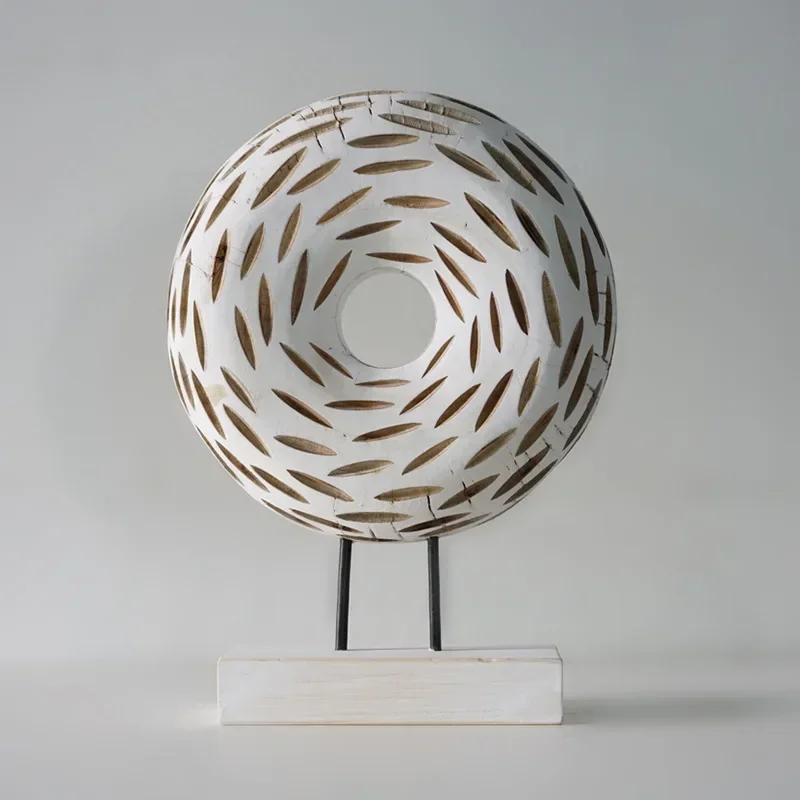 Portable Simple Solid Wood Carving Round Camphor Wood Art Ornament Abstract Crafts Living Room Decoration Porch Ornament Home De