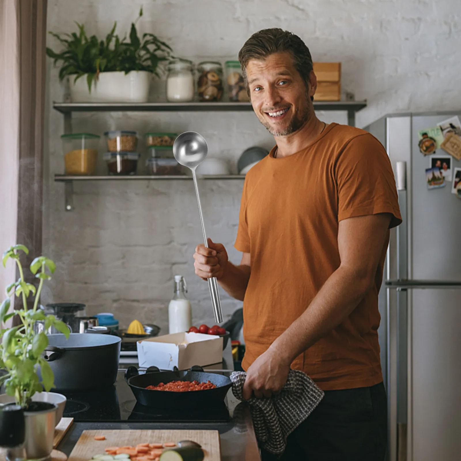 Cuchara Profesional de Acero Inoxidable con Mango Extendido para Servir Líquidos Calientes de Forma Segura, para Servir Agua, Sopa, Arroz en la Cocina