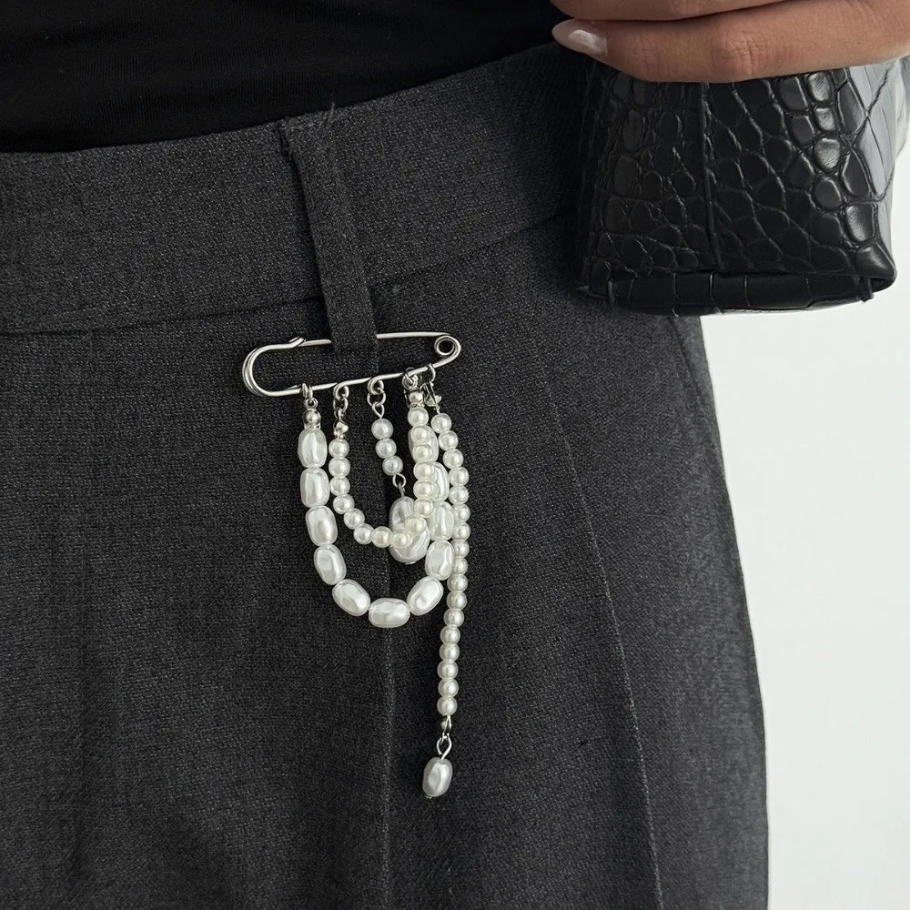 Baroque Style Imitation Pearl Brooch Classic Multi-Function Safety Pin Brooch Decorative Suit Brooch Clothing Decor