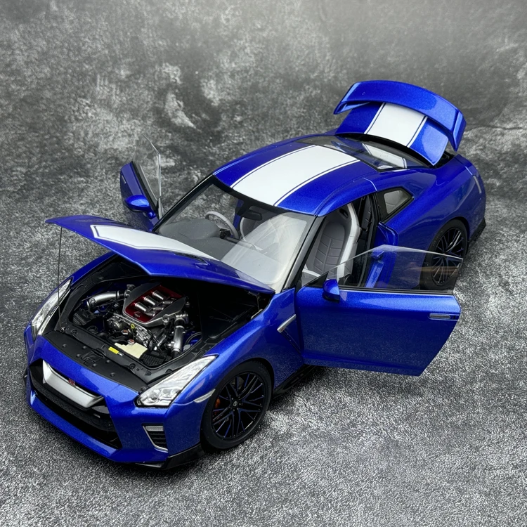 MOTORHELIX 1:18 FOR GT-R R35 50th anniversary edition Car model Static ornament Holiday gift