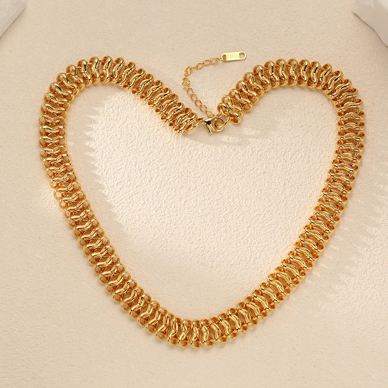 EILIECK Edelstahl Halsketten- und Armband-Set für Damen, Goldfarben, wasserdicht, mit markanter Metalltextur, dicker Kette, modisches Schmuckstück. – Detail 17