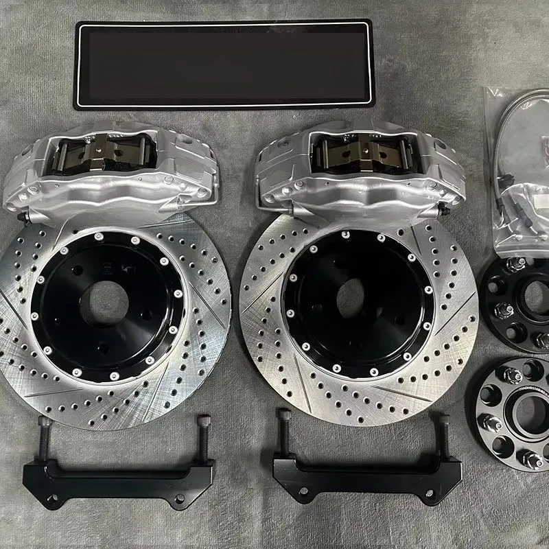 Car 4 Piston Brake Calipers Kit With Electronic Brake Caliper 330mm Disc for 21 Challenger Sxt A3 A5 Lc200 300 Changan CS75