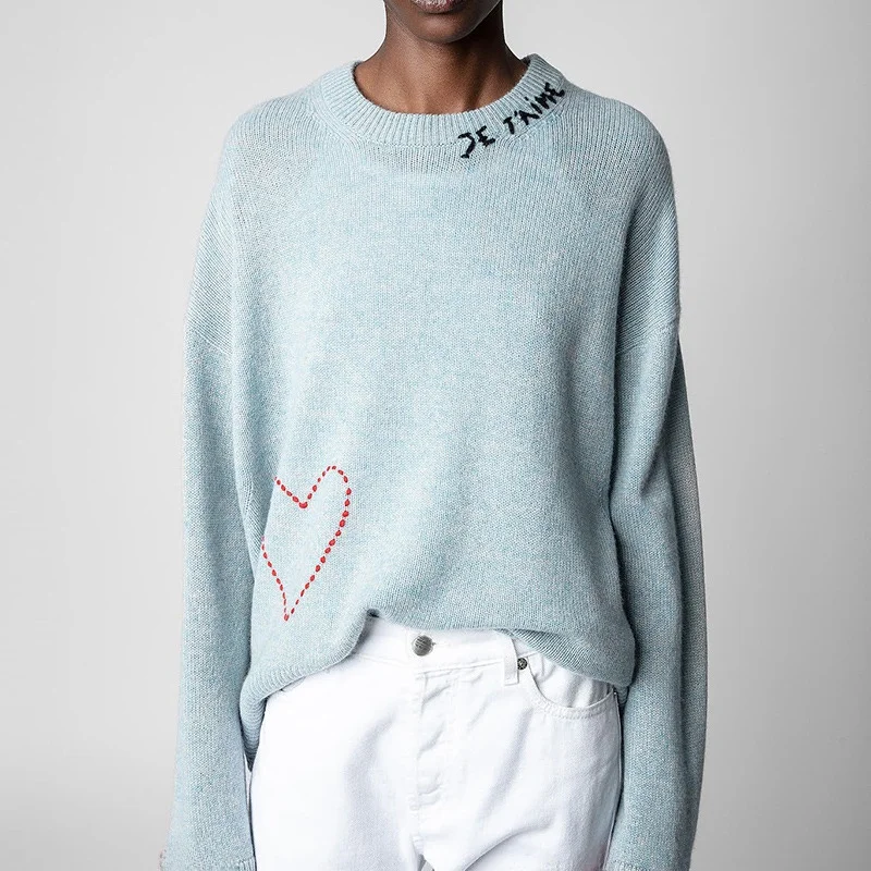 Jesienno-zimowy, ręcznie robiony sweter damski, luźny krój, haftowany napis Camere, litera ZV, serce, styl uliczny, długi rękaw.