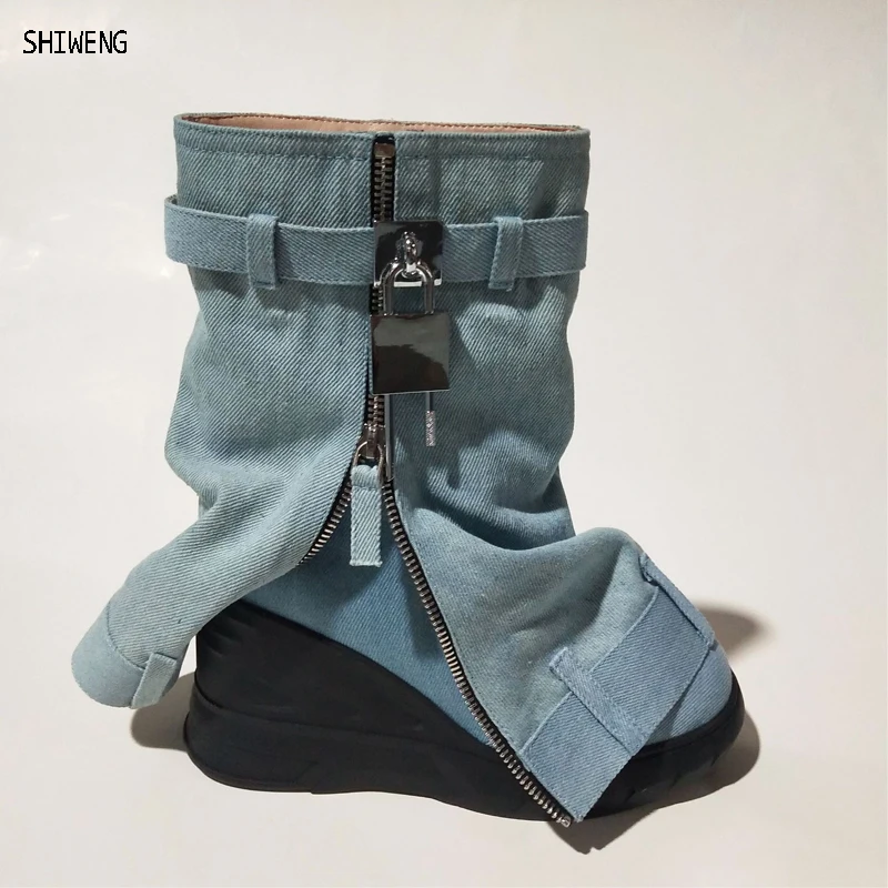 

2023 New Denim Thick Bottom Shark Buckle Lock skirt Boots Round Toe Women's Boots Large Size Short Tube Wedge Women's Shoes 43