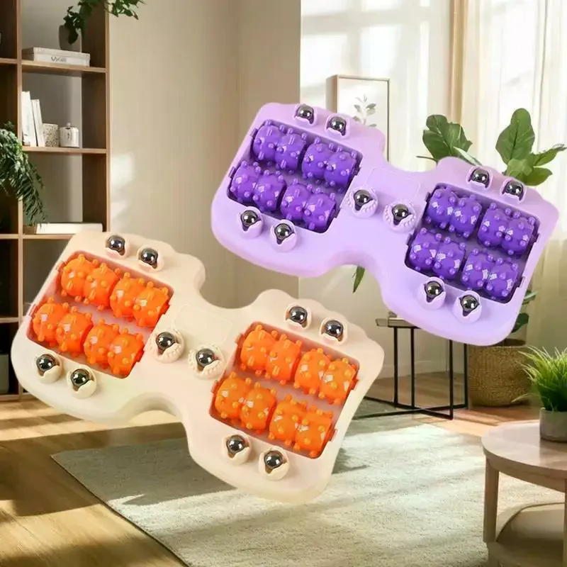 Reflexology Massage Roller with Raised Cat Paw Design, Accurate Foot Acupressure Massager for Care and Relaxation