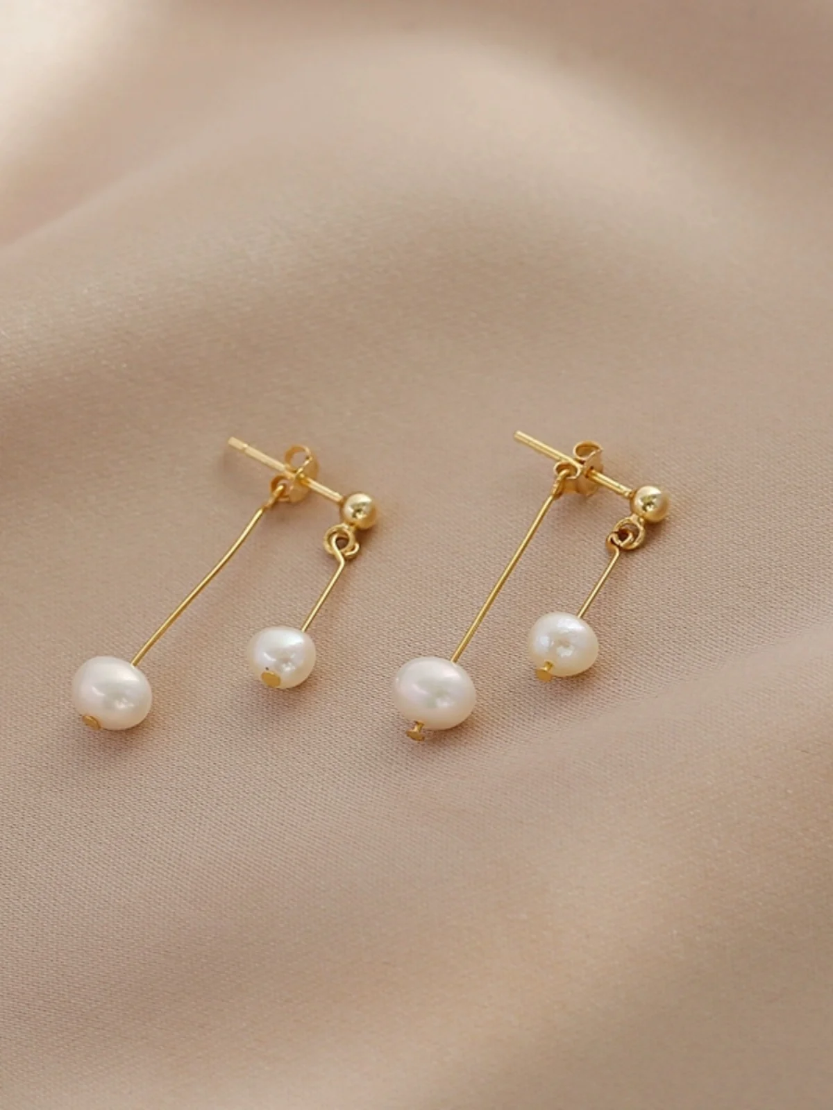 

Lii Ji Pearl Drop Earring Simple for Everyday 14k Gold filled Women Dangle Earrings