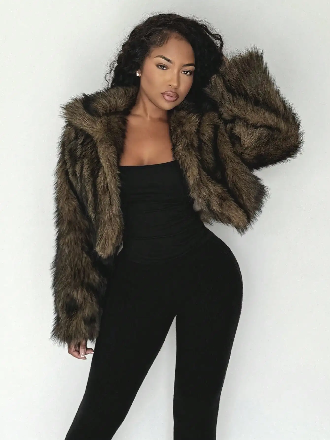 

Женская ретро-куртка с открытым передом и воротником из искусственного меха для осенне-зимнего сезона