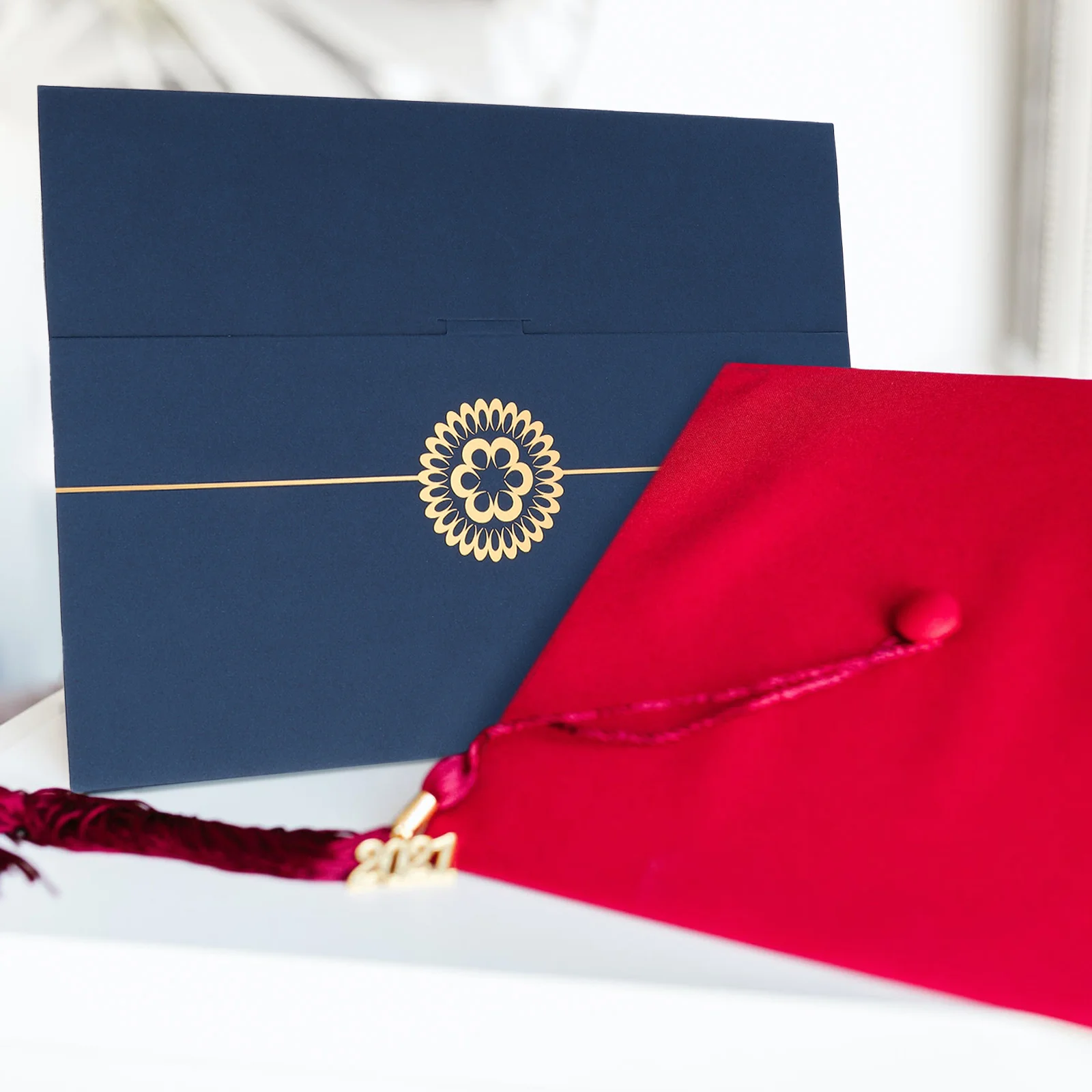 

2 шт., держатель для сертификата, бумажные обложки для документов, элегантные защитные обложки для наградных сертификатов для презентаций на дипломах, офисное использование