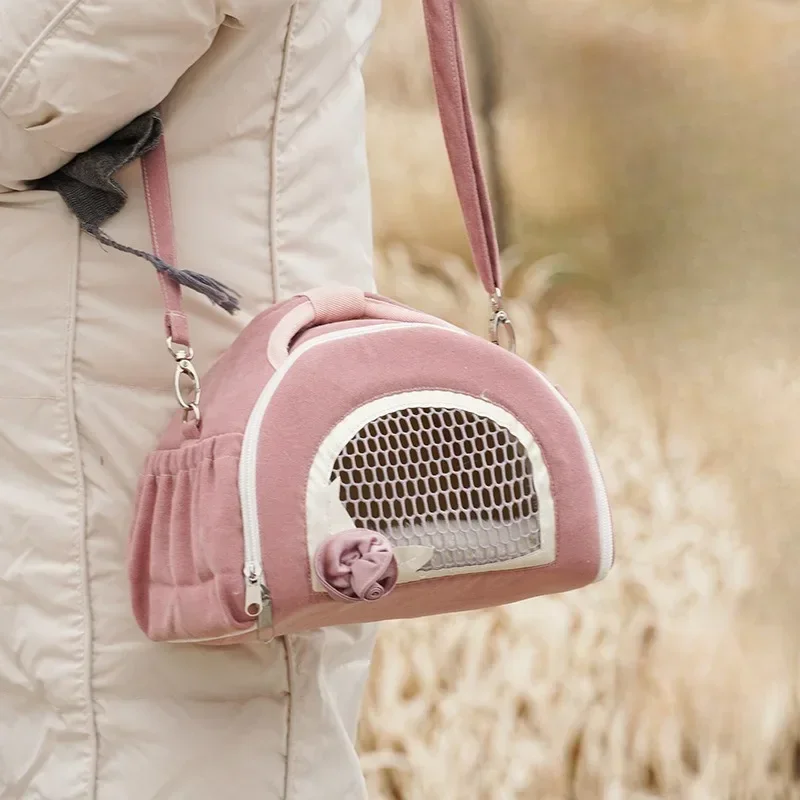 

Breathable Pet Bag Small Pet Carrier Bag Breathable Comfortable Pet Travel Tote Bag Sling for Hamster Guinea Pig Rabbit Hedgehog
