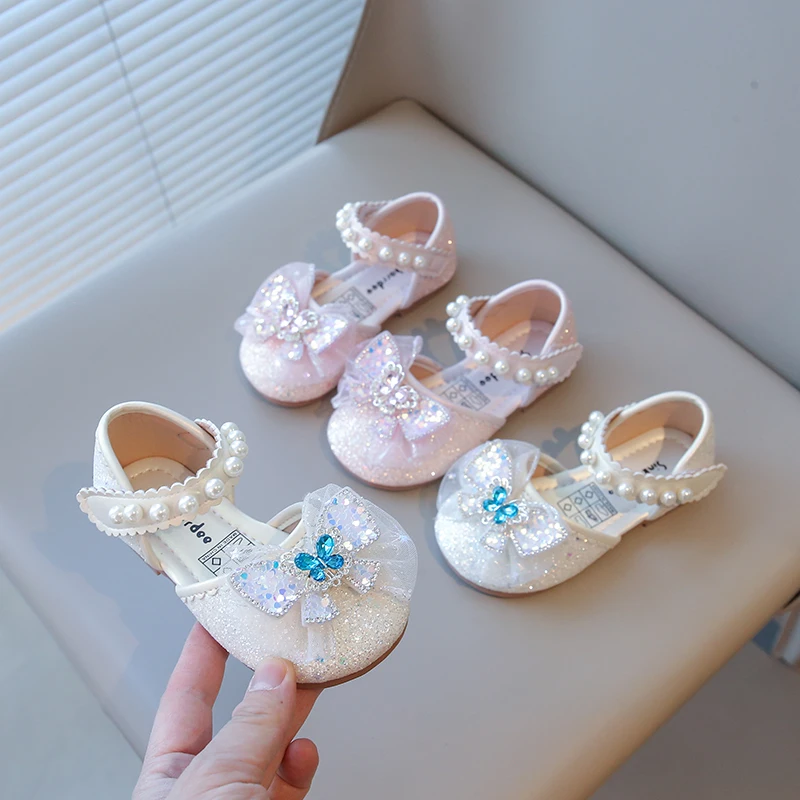 

Girls' Sandals 2025 Summer New Shiny Bowknot Round Toe Kid's Princess Shoes Flat Bottom Versatile Non-slip Children's Shoes