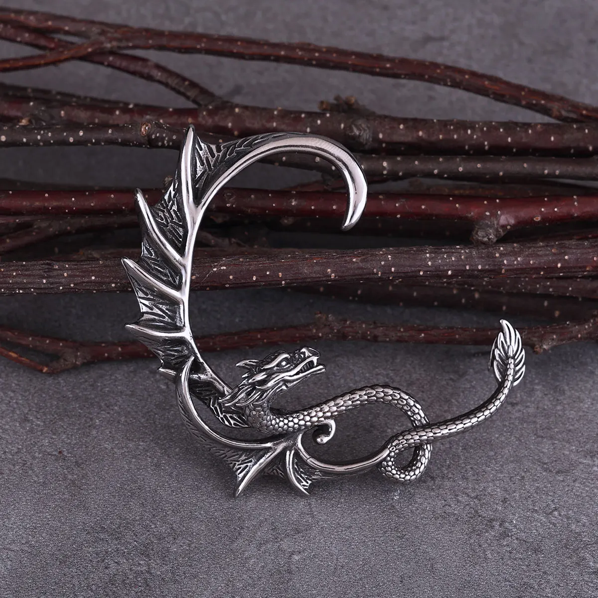 Viking Wings Vintage Flying Dragon Men's and Women's Fashion Hip Hop Earrings Stainless Steel Hanging Earring Fashion Jewelry