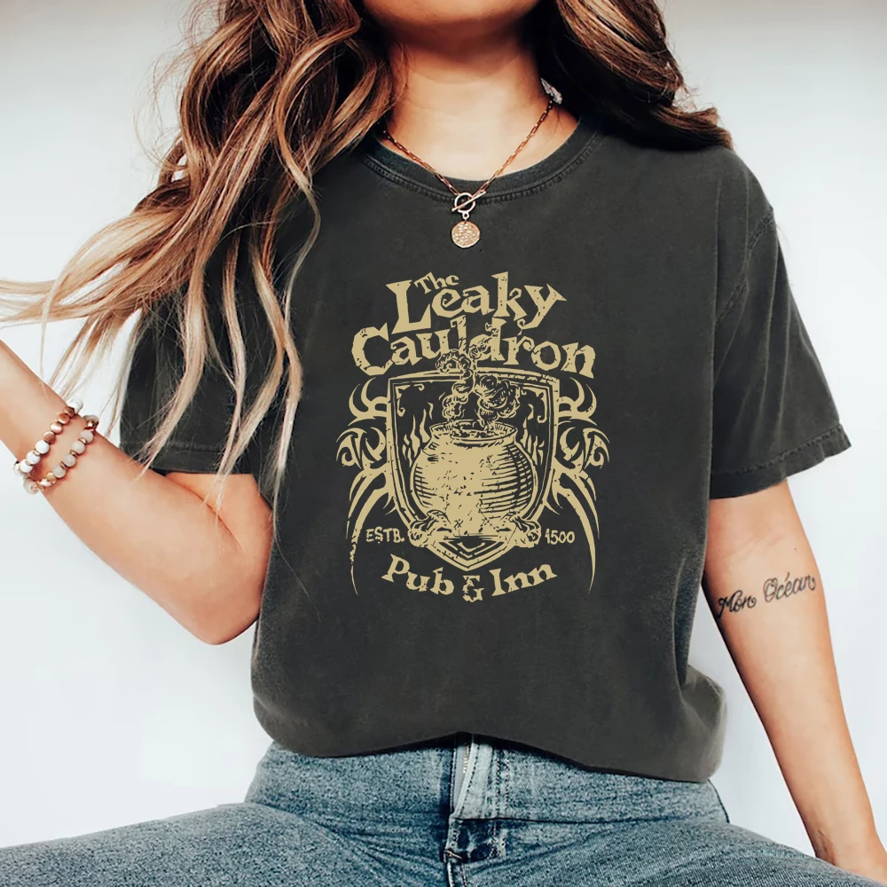 Magical Wizard Castle Unisex T Shirt Cute Wizard Book Lover Tshirt Family Vacation Tees Men Women Vintage T-shirts Gothic Shirt
