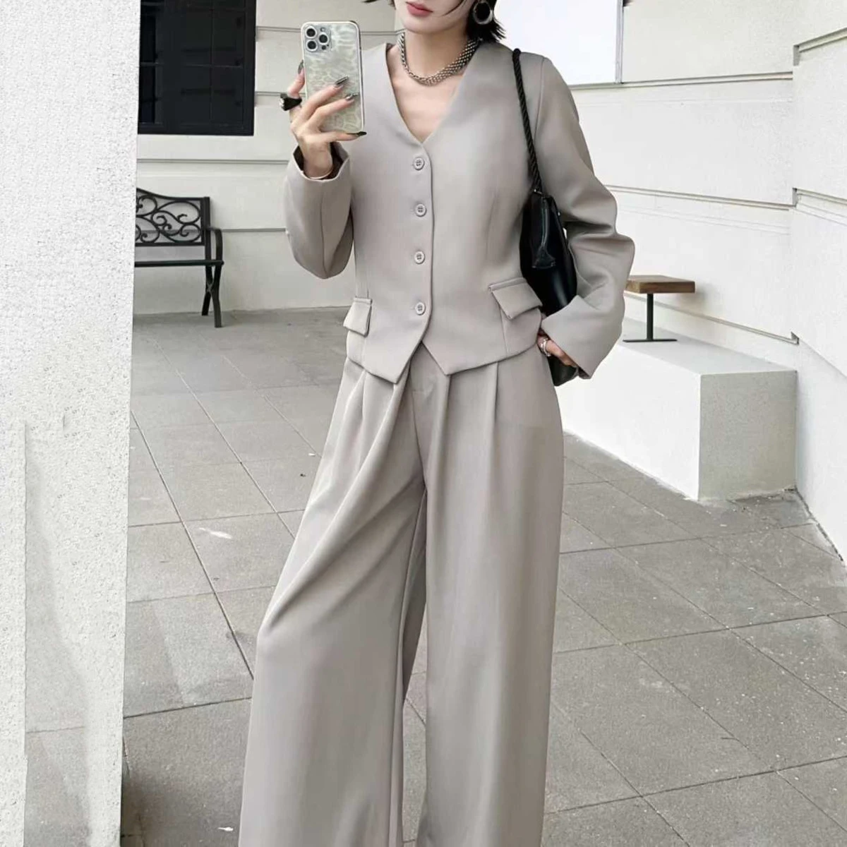 KWTX 2025 Musim Gugur Musim Dingin Setelan Celana Wanita 2 Potong Blazer Pendek Berkerah V Kancing Tunggal & Celana Panjang Lebar Kantor Berkualitas Tinggi