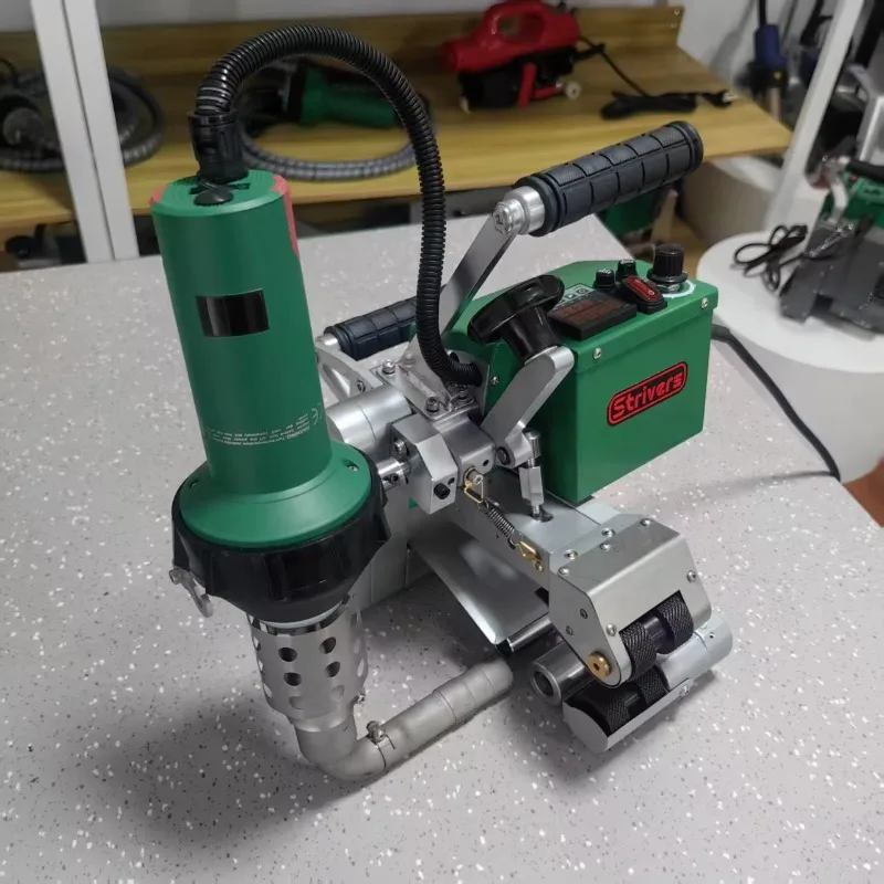 آلة لحام محمولة عالية الجودة قابلة للتخصيص إسفين ساخن لغطاء أرضي HDPE PVC LDPE لمشاريع مقاومة للماء