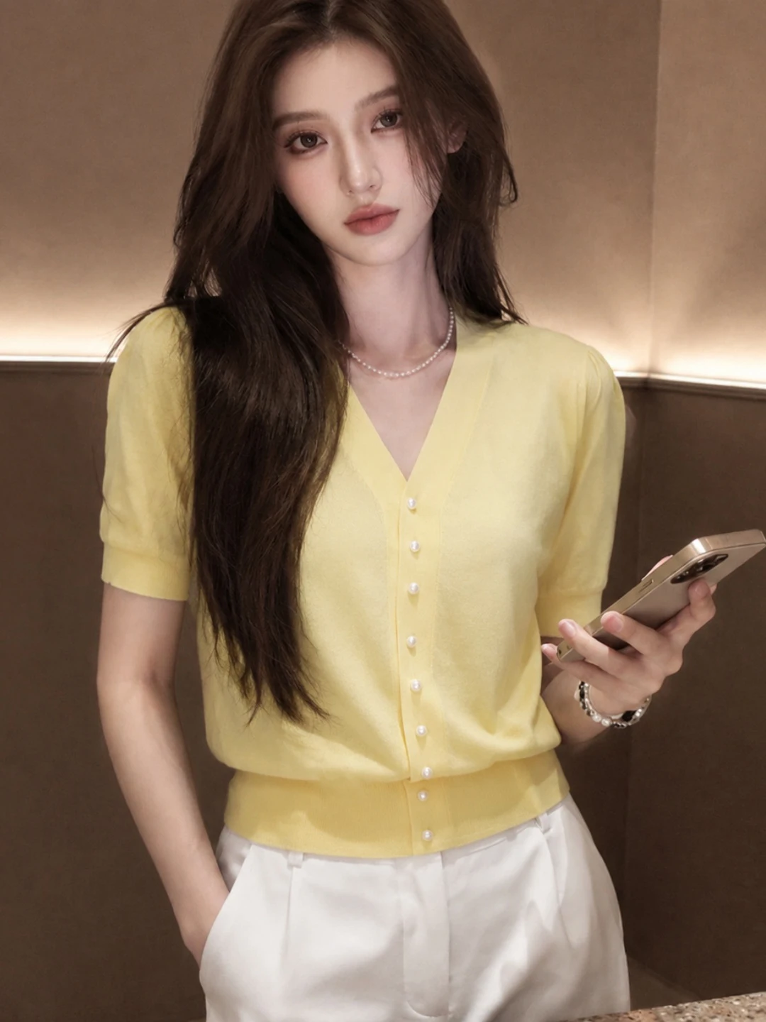 Korean Style Sweet Soft Silk Knitwear Short Sleeve V-Neck Slimming Women's Top Fashionable Elegant Summer 2026 Ice Silk Shirt