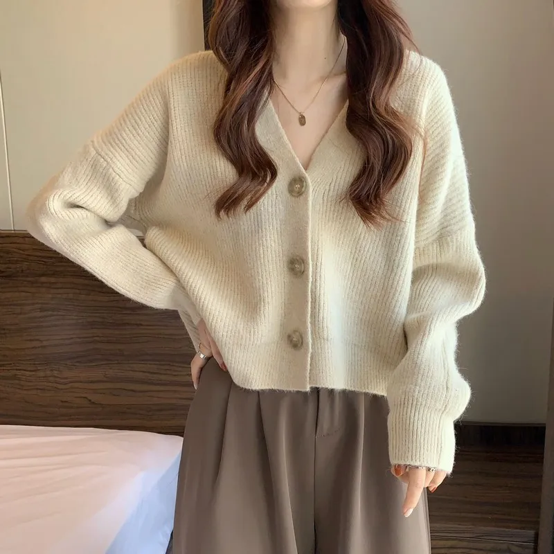 Loose soft V-neck Knead for women short Autumn Sweater outer CD0680