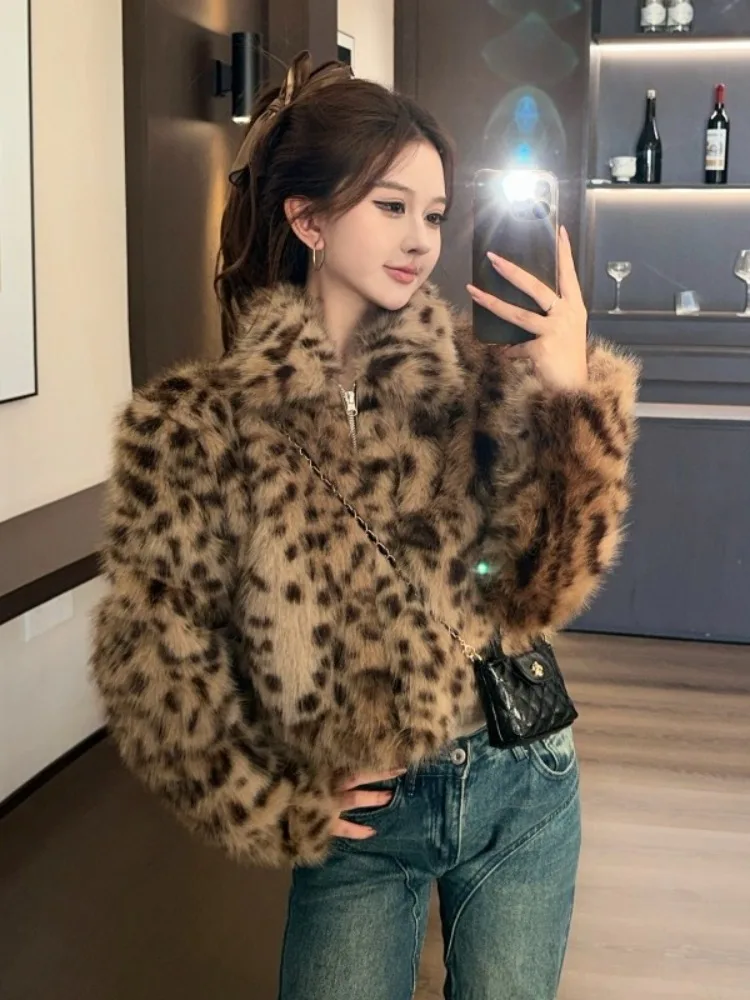 Warm Thickened Short Fur Coat Leopard Print Woolen Outerwear for Women Autumn Winter High End Style Small Size Youth Fashion