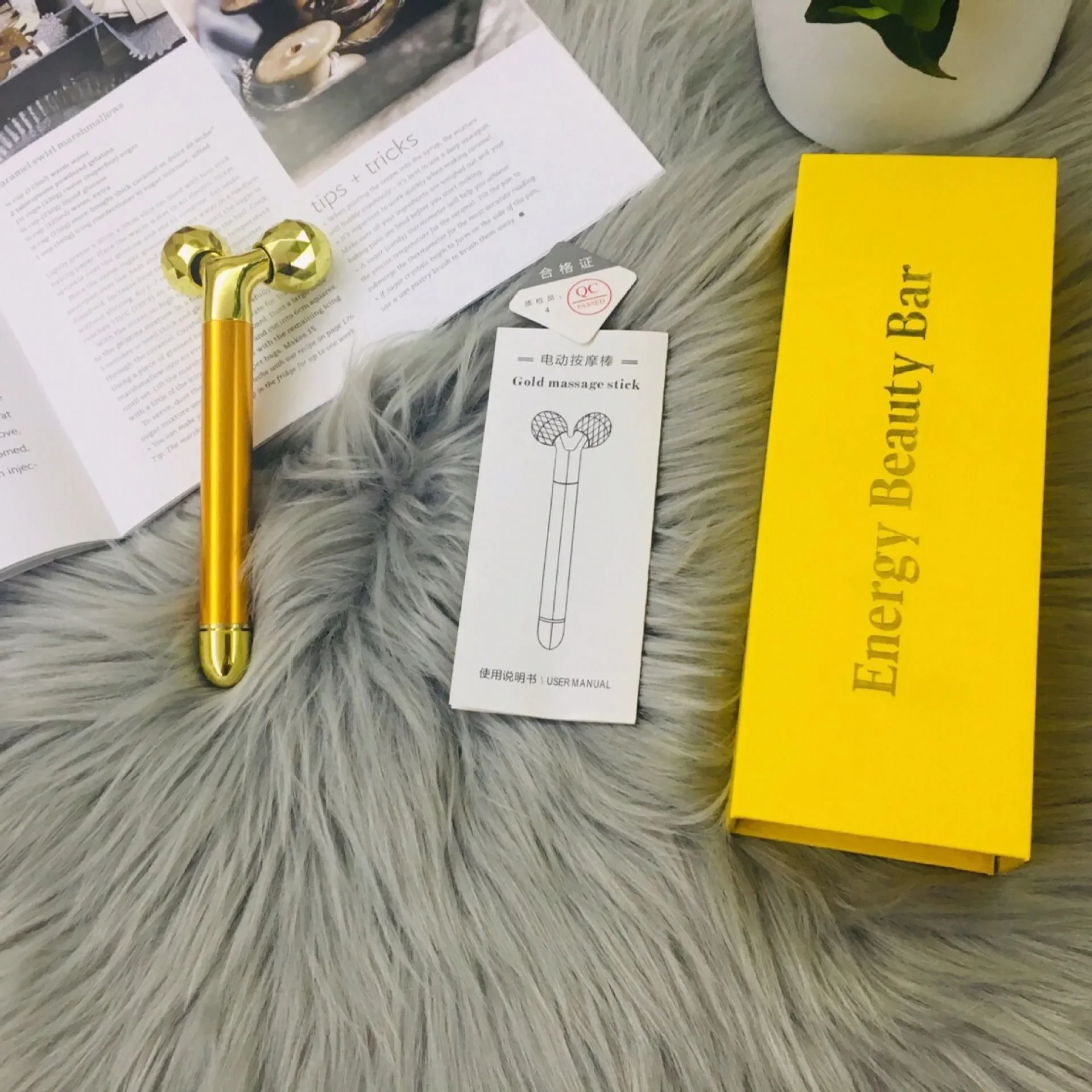 Dispositivo per la bellezza del viso con rullo 3D, colore oro con rullo 24K, massaggio vibrante, crea V-face, batteria AA ML-067-DC