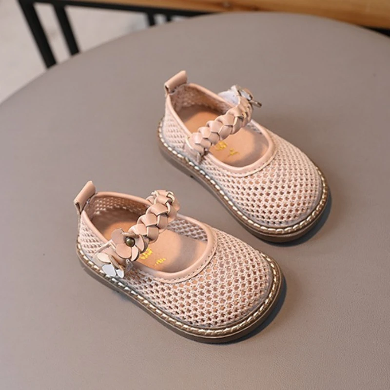2026Summer New Girl Sandals Simple Versatile Kids Breathable Mesh Shoes Comfort Anti Slip Girls' Beach Shoes Sandálias Femininas view 4