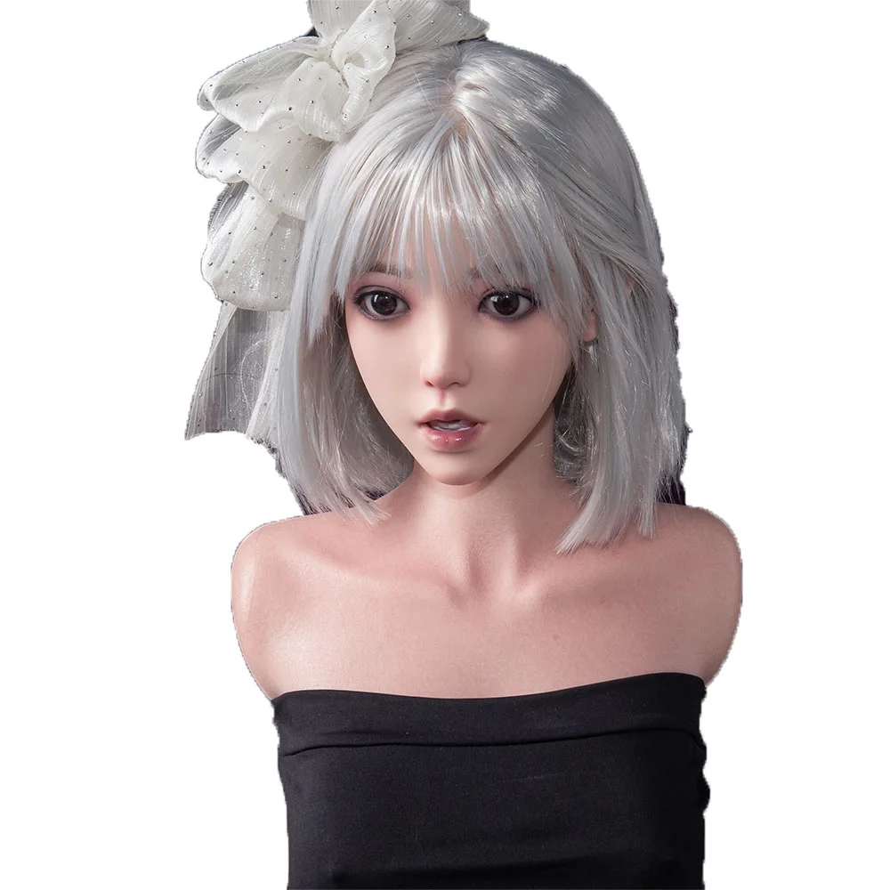 WonaniiA very cool silicone head, a sexy girl model head that can open its mouth, perfect for collection.