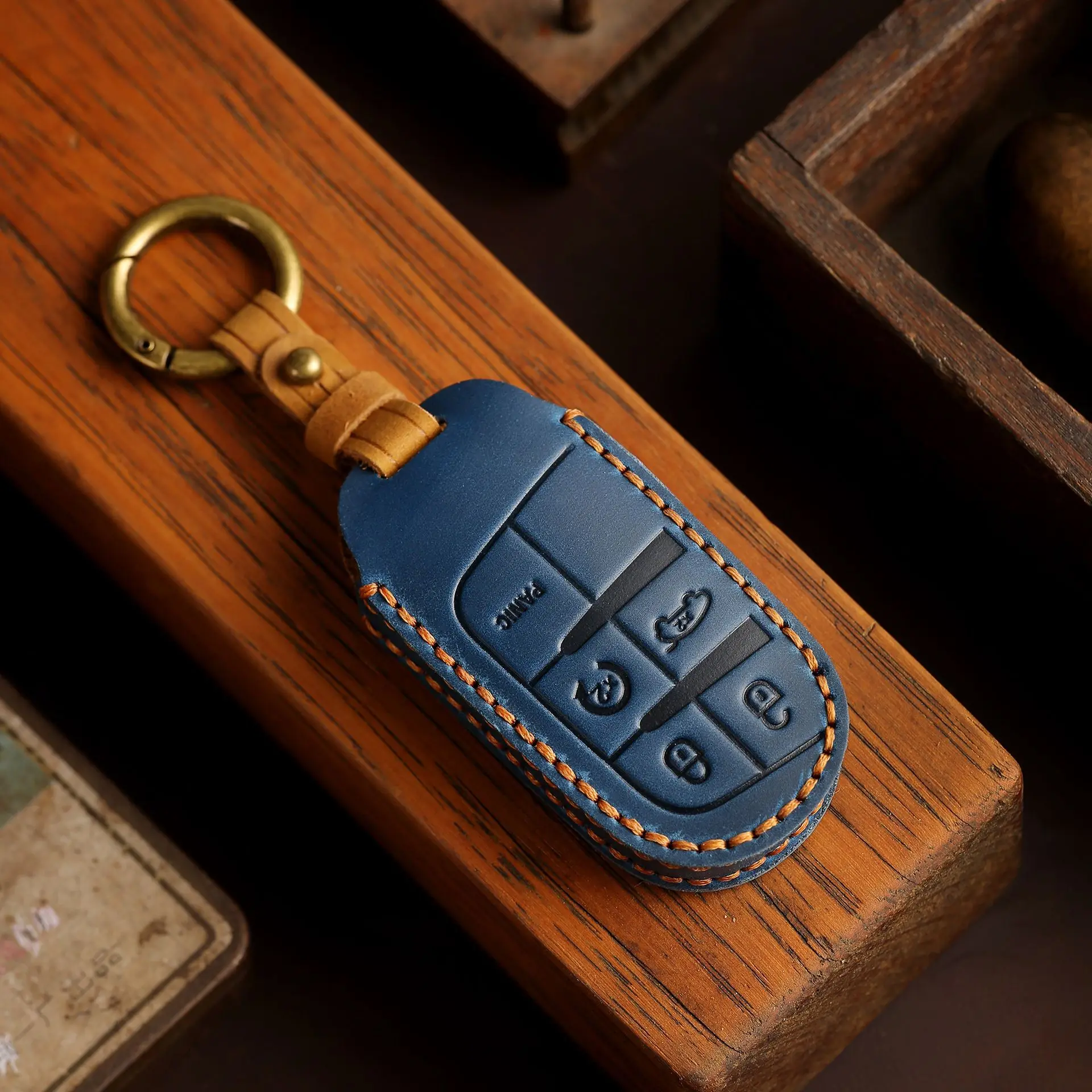 Leather Protector Car Key Cover Case for Jeep Renegade Compass Grand Cherokee Chrysler 300C Wrangler Dodge Accessaries Keychain